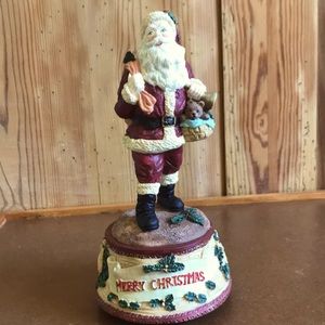 Musical Cedar Creek Collectable Santa figurine